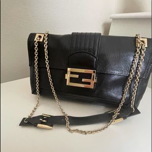 Fendi Borsa Baguette FOWN1 Black Leather with gold hardware